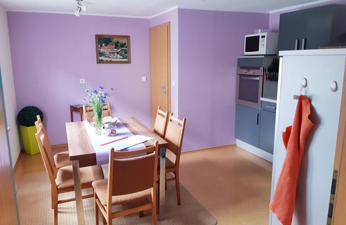 Reinharz Maison | Holiday Home 'Waldblick' with Private Terrace, Private Garden and Wi-Fi