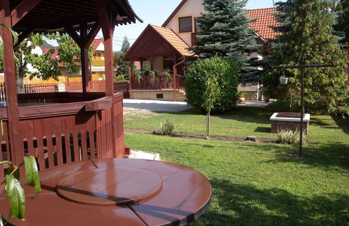 Badacsonytomaj Maison | Maison de vacances avec une piscine extérieure et de la climatisation
