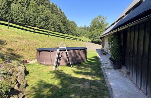 Stara Paka Maison | Holiday home with a swimming pool in a semi-selit in the Staropacks mountains