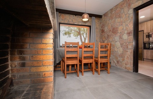Pals Maison | Villa de vacances avec belle vue sur mer et montagne. 8-9 pers. Piscine privée