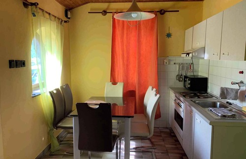Balatonbereny Maison | Holiday home with internet and parking
