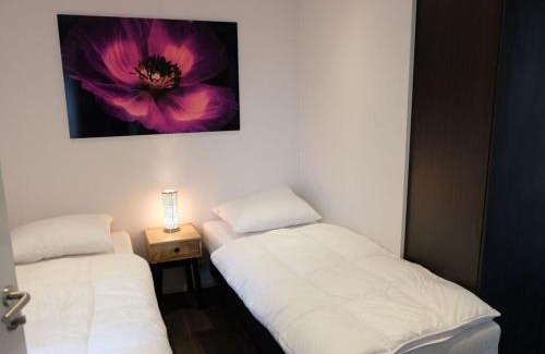Olburgen Appartement | Holiday home with motorboat