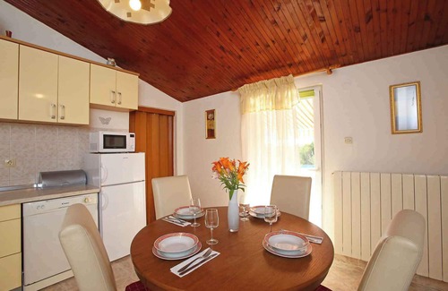 Ripenda Verbanci Maison | Holiday home with mounting Pool