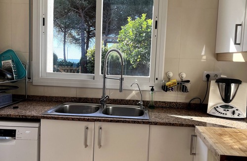 Sant Pol De Mar Maison | Maison de vacances 'Your Pet-friendly Home In Sant Pol' avec vue sur la mer, Wi-Fi et climatisation