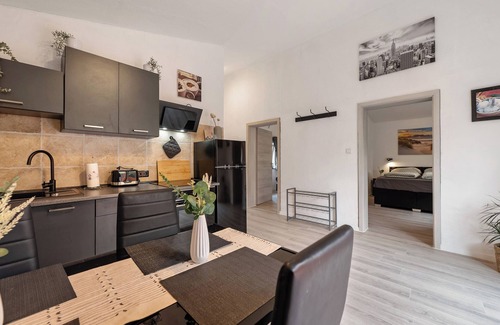 Hinzerath Maison | Maison de vacances 'Zum Stumpfen Turm' avec terrasse privée, jardin privé et Wi-Fi