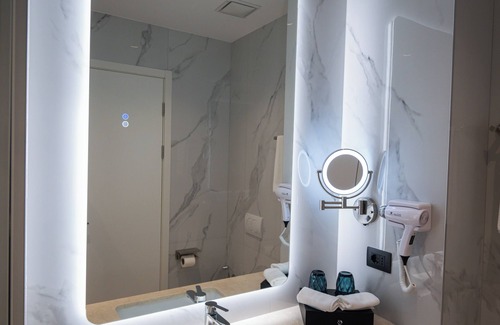Preze Hôtel | Holiday Hotel