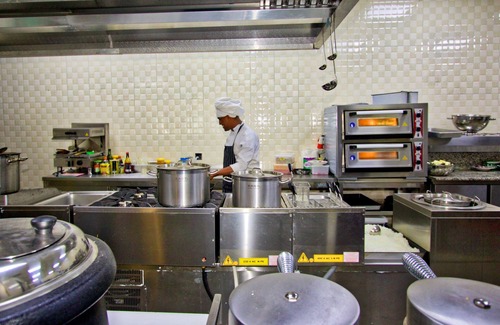 Nifas Silk-Lafto Hôtel | Holiday Hotel