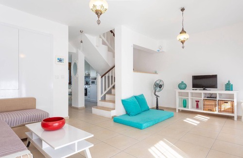 Bogazkent Maison | Holiday house Boğazkent for 1 - 8 persons with 3 bedrooms - Twin house