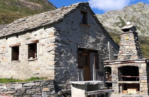 Bosco Gurin Chalet De Ski | Holiday house Bosco Gurin for 1 - 4 persons with 1 bedroom - Hut