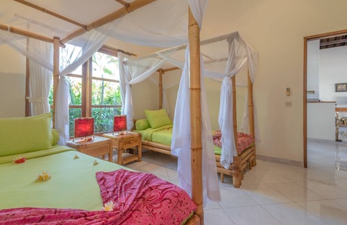 Lokapaksa Maison | Maison de vacances Desa Rangdu pour 2 - 8 personnes avec 4 chambres à coucher - Maison de vacances