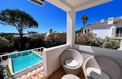 Almancil Appartement | Casa vacacional 'Encosta do Lago - Great Views' con piscina, terraza y Wi-Fi