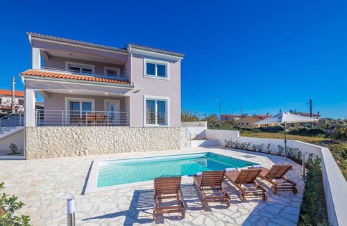 Milohnici Maison | Maison de vacances ISABELLA avec piscine