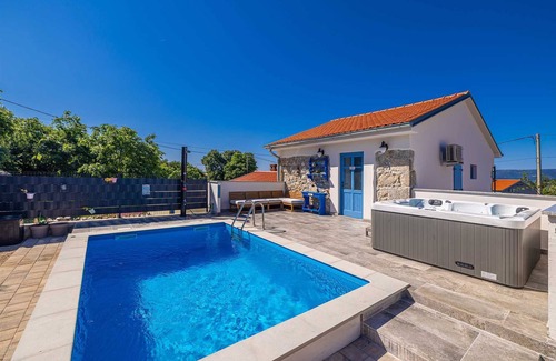 Skrbcici Maison | Maison de vacances KUNTENTA avec piscine privée et jacuzzi