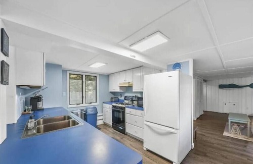 Ortley Beach Maison | Holiday House - Linens, towels, and beach badges included