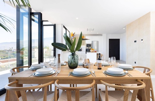 Los Realejos Maison | Holiday house Los Realejos for 1 - 10 persons with 5 bedrooms - Holiday house