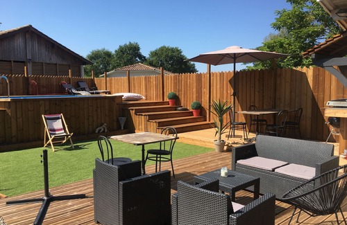 Pontenx-les-Forges Maison | Maison de vacances MIMIZAN, Terrasse bois très chalereuse, piscine privée.