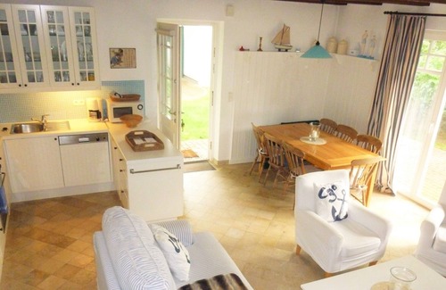 Klein Bollhagen Maison | Maison de vacances près de la plage avec un mobilier haut de gamme, jardin, cheminée, WiFi