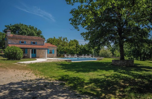 Bibici Maison | Maison de vacances Pićanci * endroit calme et isolé, jardin de 3800 m2, piscine privée