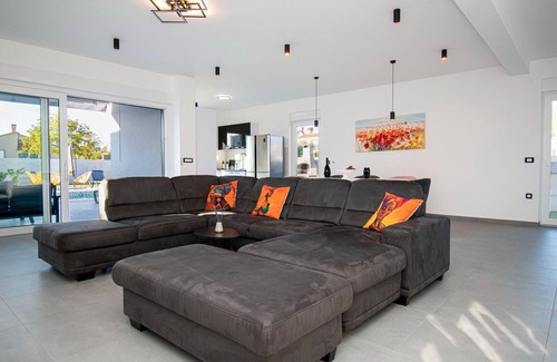 Vodnjan Maison | Holiday house Pula for 1 - 16 persons with 8 bedrooms - Holiday home