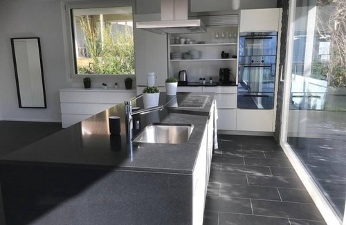 Ruetli Maison | Maison de vacances Sisikon pour 1 - 10 personnes avec 4 chambres à coucher - Maison de vacances indé