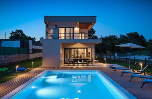 Stokovci Maison | Holiday house Svetvinčenat for 1 - 10 persons with 5 bedrooms - Holiday home