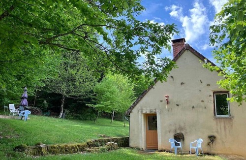 Villapourcon Maison | Holiday house Villapourçon for 1 - 3 persons with 1 bedroom - Holiday house