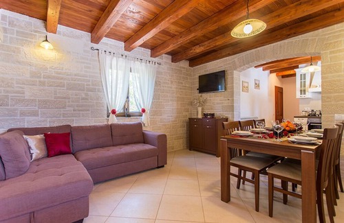 Bicici Maison | Holiday house with a private swimming pool and garden