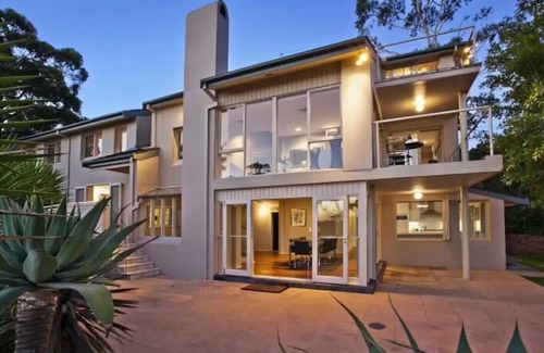 Northwood Maison | Holiday in this beautiful harbourside retreat.