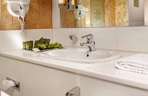 Spata-Artemida Hôtel | Holiday Inn Athens Attica Av. Airport West by IHG