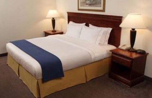 Montgomery Hôtel | Holiday Inn Express and Suites Montgomery by IHG