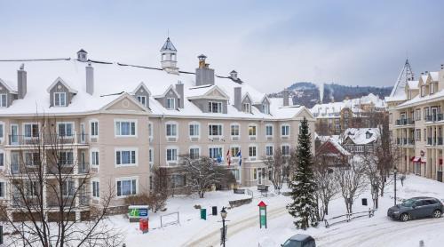 Mont-Tremblant Pedestrian Village Station Balnéaire | Holiday Inn Express & Suites Tremblant by IHG
