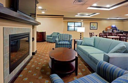 Cicero Hôtel | Holiday Inn Express Hotel & Suites Syracuse North Airport Area by IHG