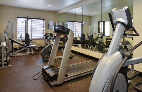 North Central Omaha Hôtel | Holiday Inn Express Hotel & Suites Cherry Hills by IHG