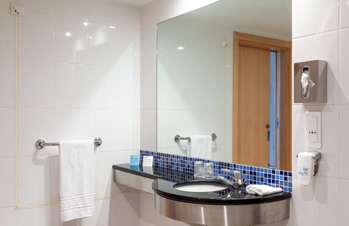 Paco De Arcos Hôtel | Holiday Inn Express Lisbon - Oeiras by IHG