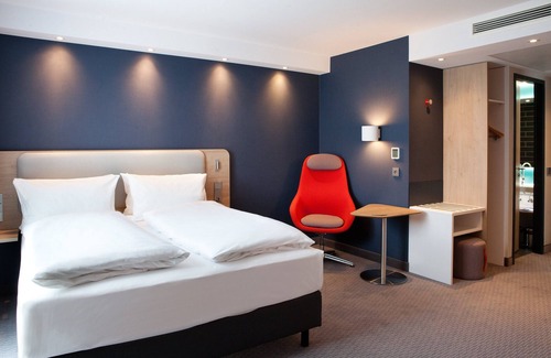 Alt-Moosach Hôtel | Holiday Inn Express Munich - Olympiapark by IHG
