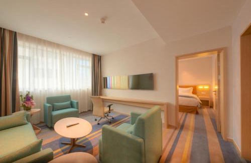 Putuo Hôtel | Holiday Inn Express Shanghai Zhenping by IHG