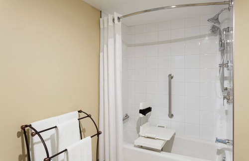 Fredericton Hôtel | Holiday Inn Express & Suites Fredericton by IHG
