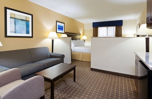 East Texas Hôtel | Holiday Inn Express & Suites Allentown West by IHG