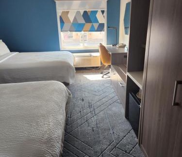 Alliance Hôtel | Holiday Inn Express & Suites Alliance by IHG