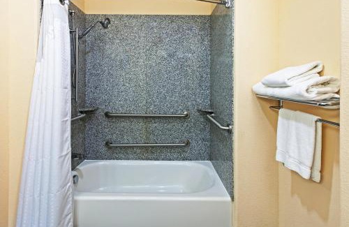 Cleveland Hôtel | Holiday Inn Express & Suites Cleveland by IHG
