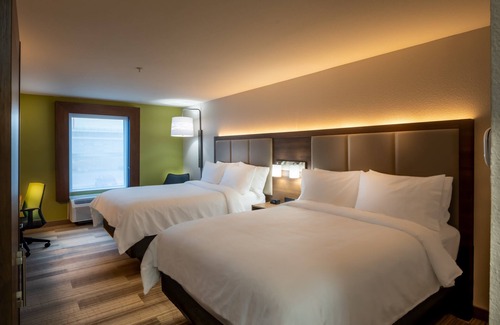 West Hôtel | Holiday Inn Express & Suites N Waco Area - West by IHG