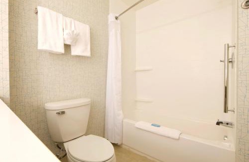 Frenchtown Township Hôtel | Holiday Inn Express & Suites Monroe by IHG