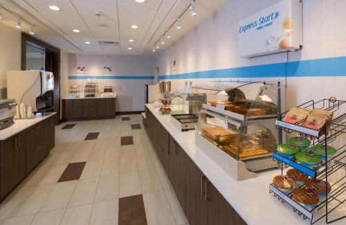 Frenchtown Township Hôtel | Holiday Inn Express & Suites Monroe by IHG