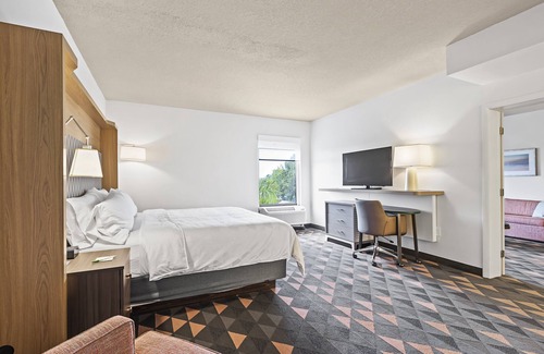 United Central Hôtel | Holiday Inn St. Petersburg West by IHG