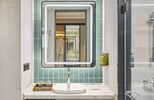 San Lorenzo Hôtel | Holiday Inn & Suites Makati by IHG