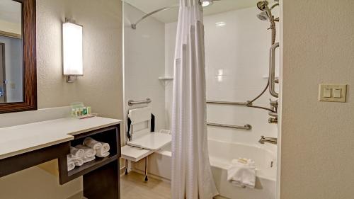 Tupelo Hôtel | Holiday Inn & Suites Tupelo North by IHG