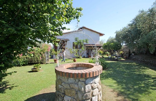 Montignoso Maison | Vacation Home à Capanne-prato-cinquale avec 2 chambres à coucher, 5 couchages