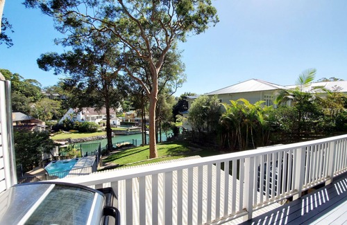 Newport Maison | Holiday on the Waterfront in Pittwater -Beach, Swim, Kayak, Boat, Fish and More!