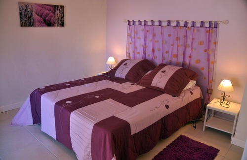 Lavergne Maison | Location de vacances Gîte de Lespiland pour 12 personnes labellisé 4* et T&H