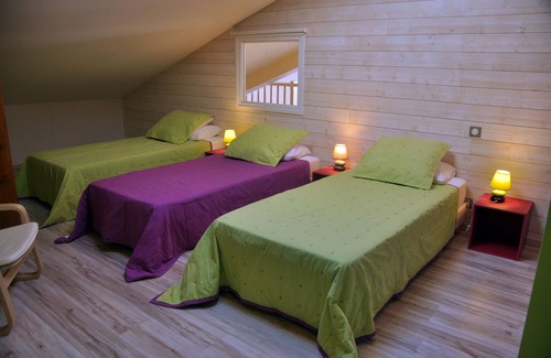 Lavergne Maison | Location de vacances Gîte de Lespiland pour 12 personnes labellisé 4* et T&H